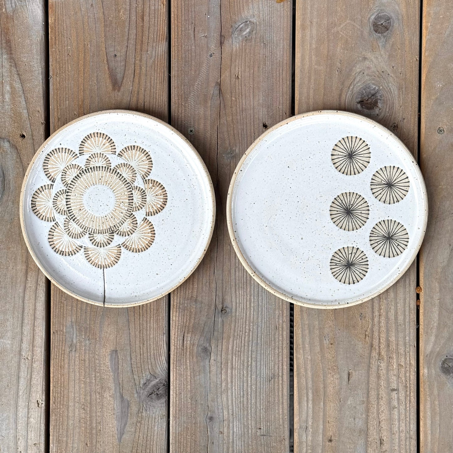 Wall Plate, double radial flower