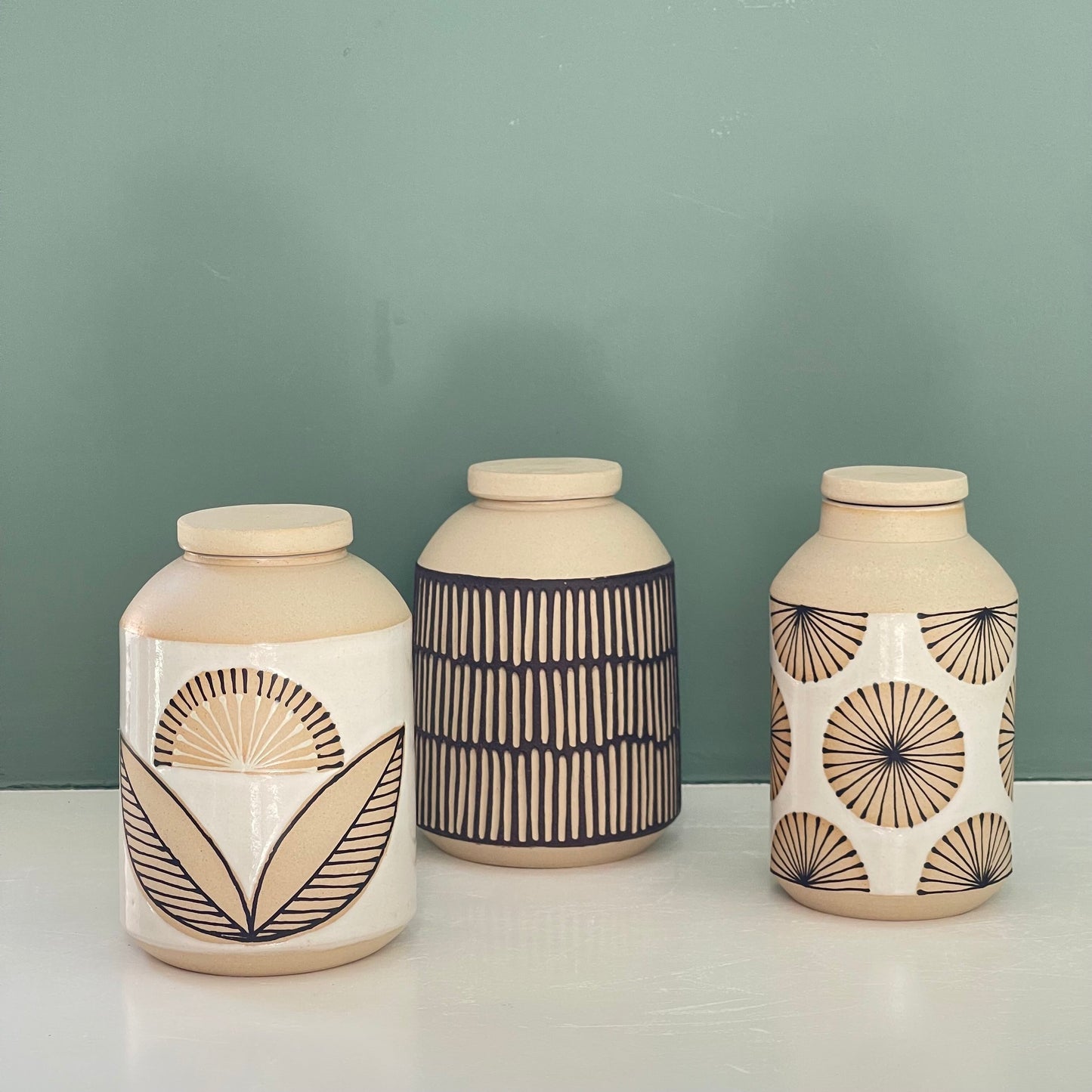 Jar/ Diffuser Holder, black