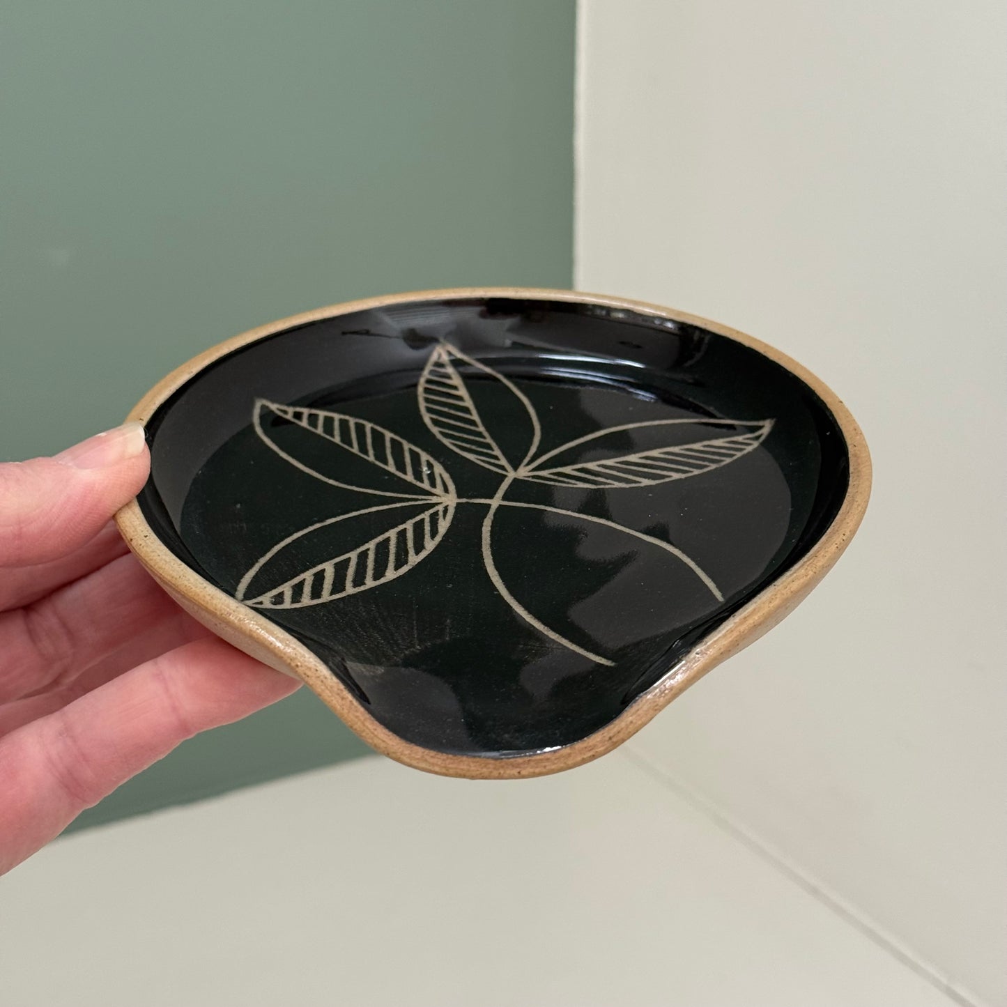 Spoon rest, 2 leaves black