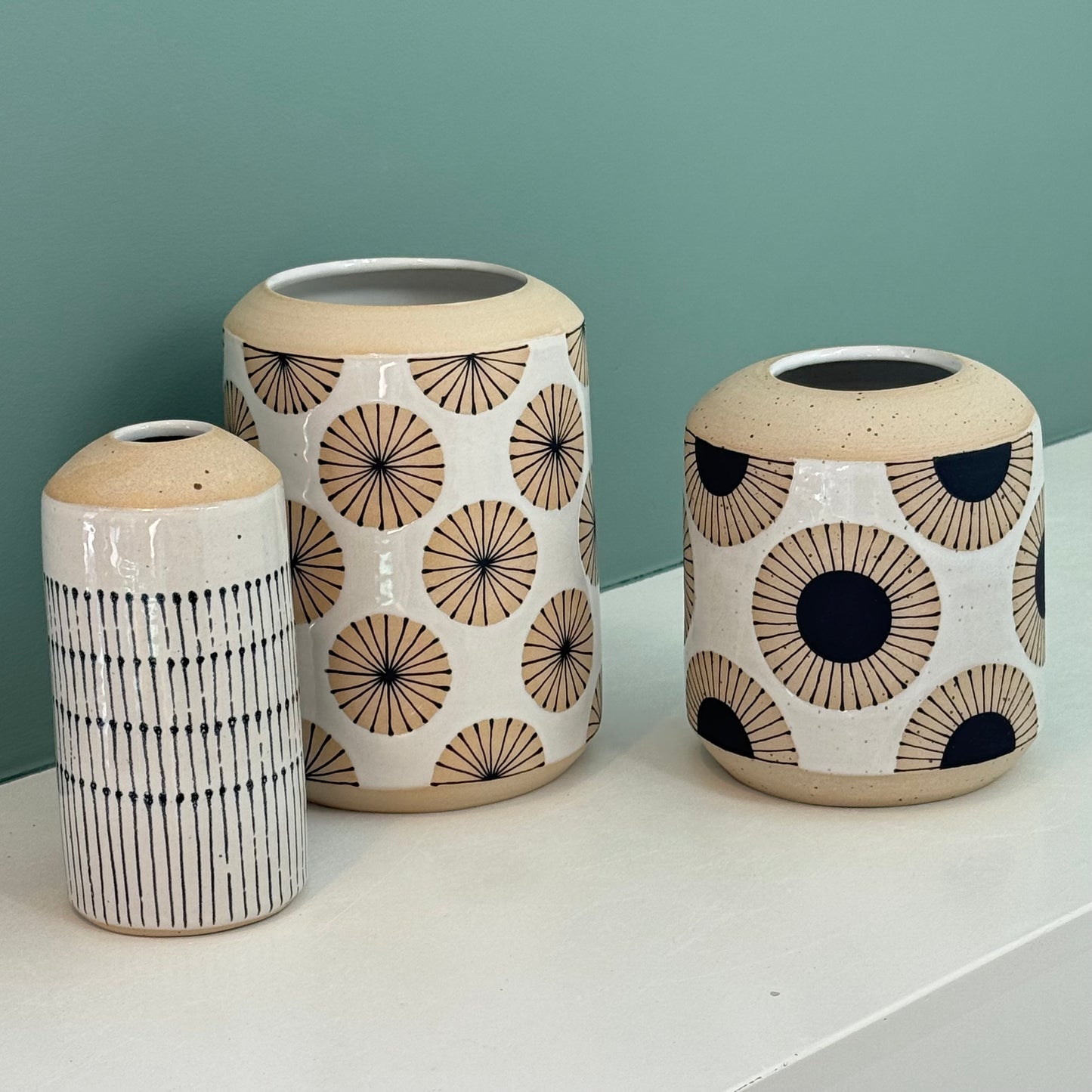Vase, radials