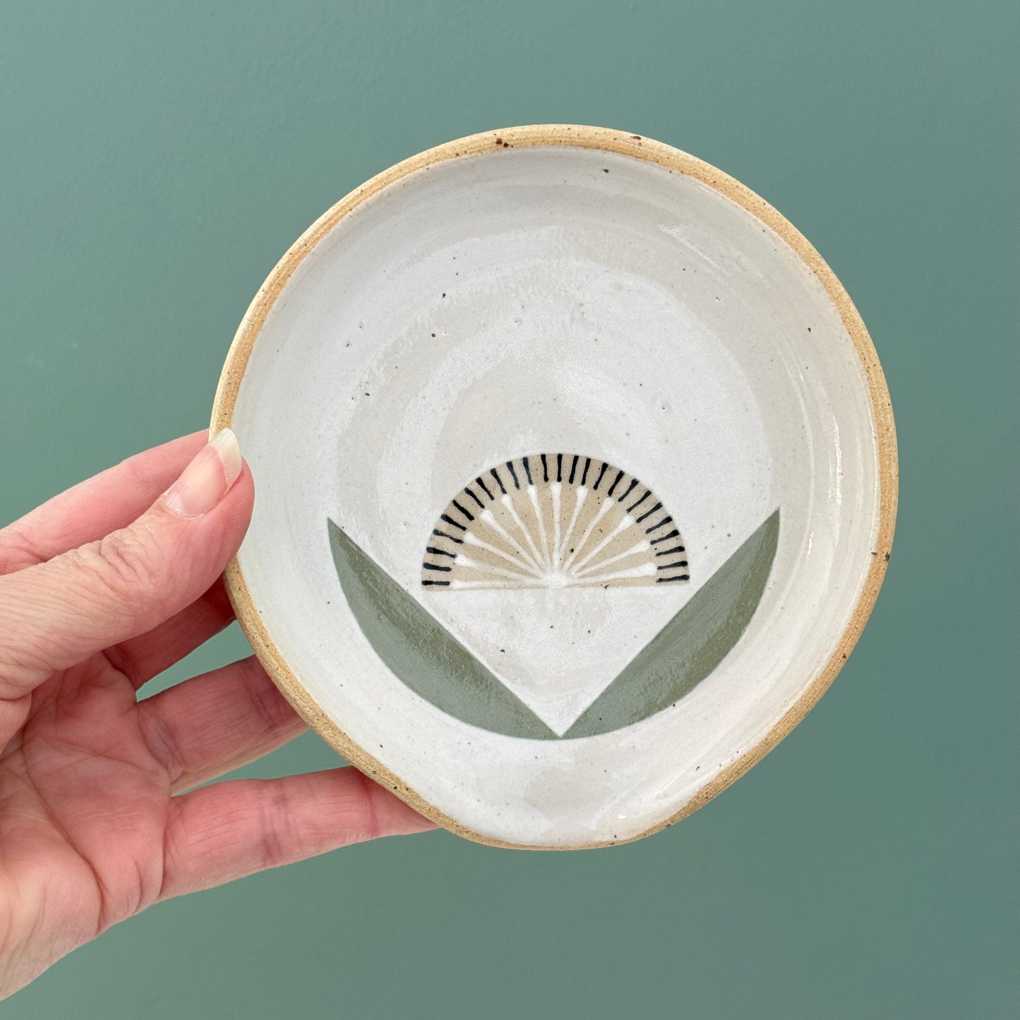 PREORDER Spoon rest, radial flower green