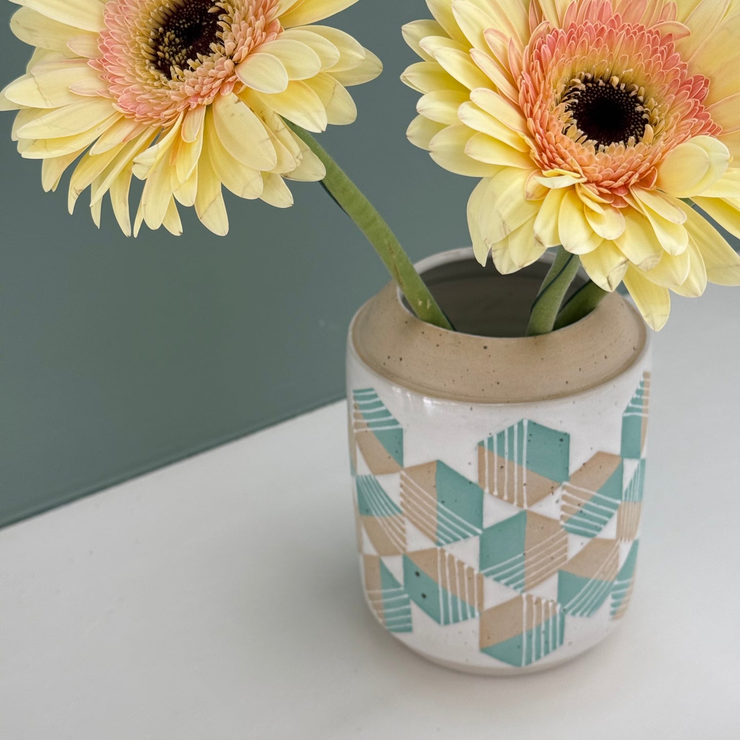 Vase, mint geo