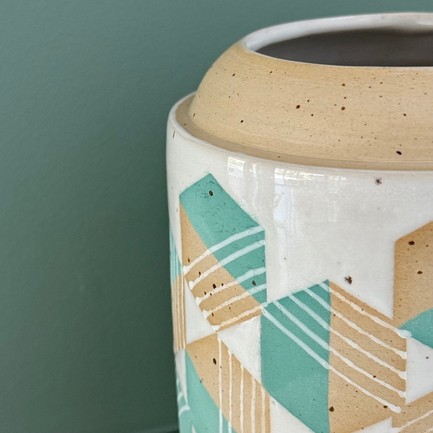 Vase, mint geo