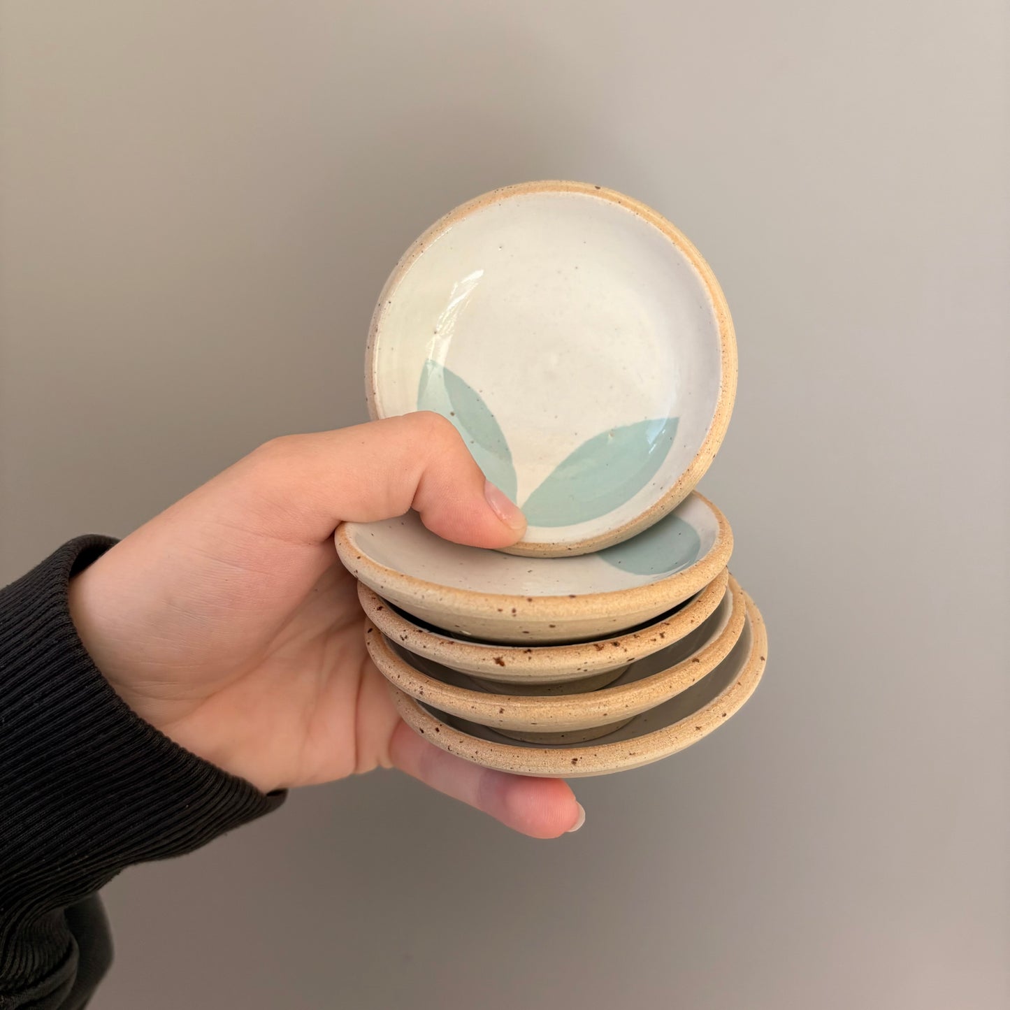Set of 2 small dishes, blue leaves