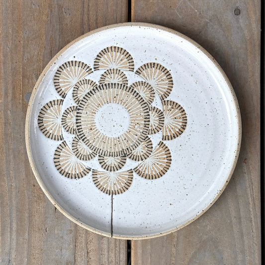 Wall Plate, double radial flower