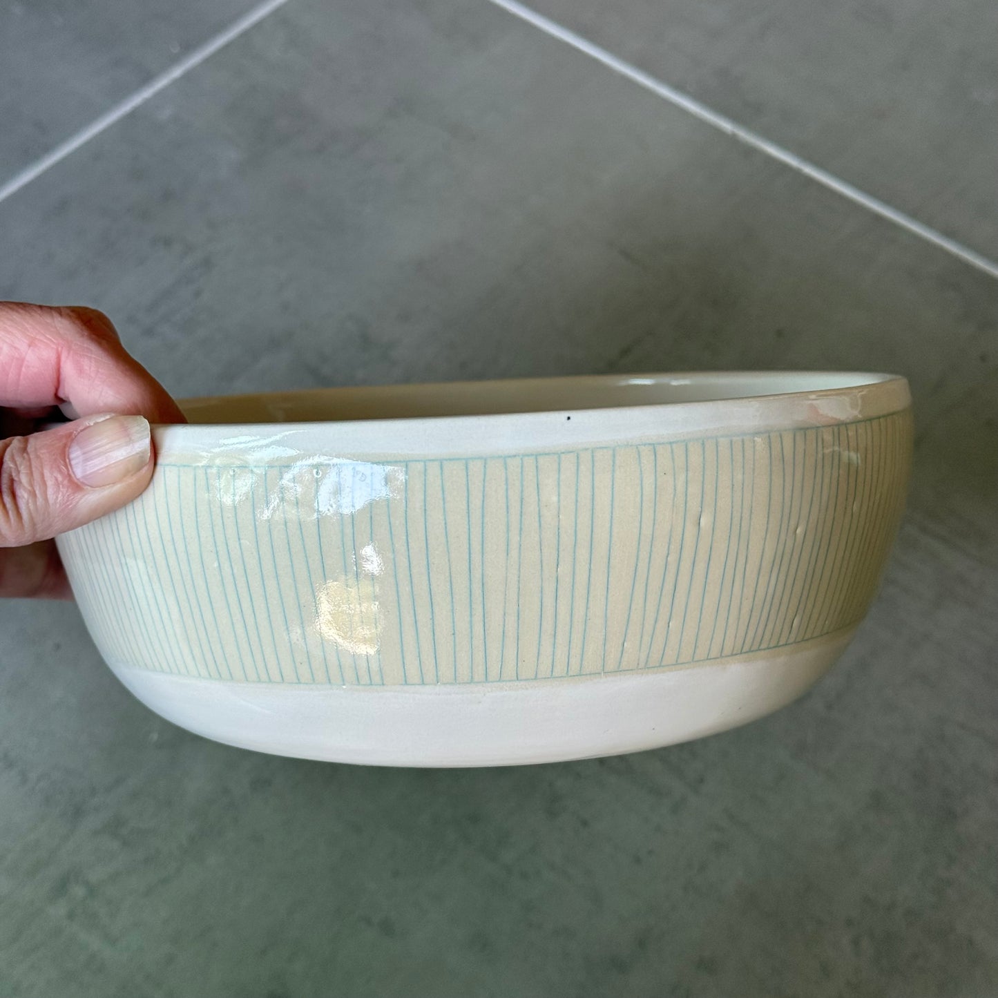 Bowl, mint lines