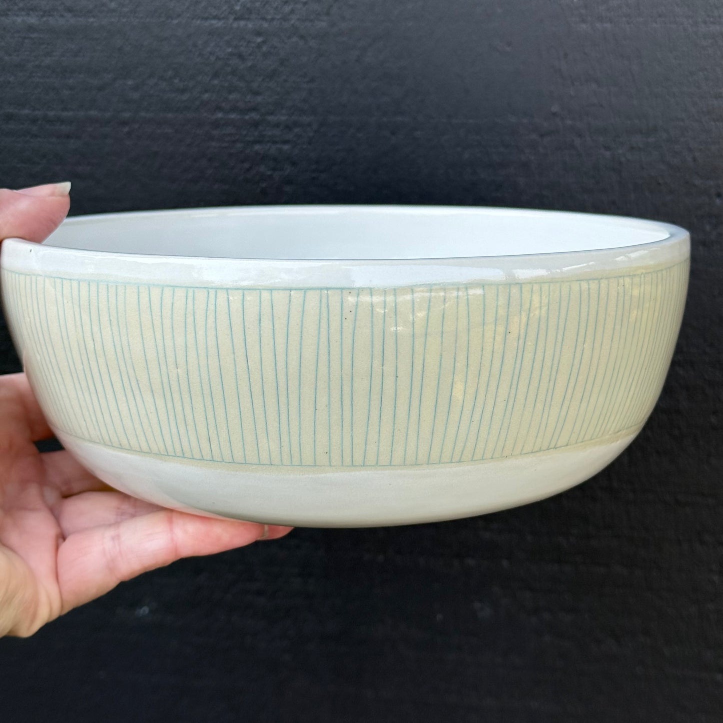 Bowl, mint lines