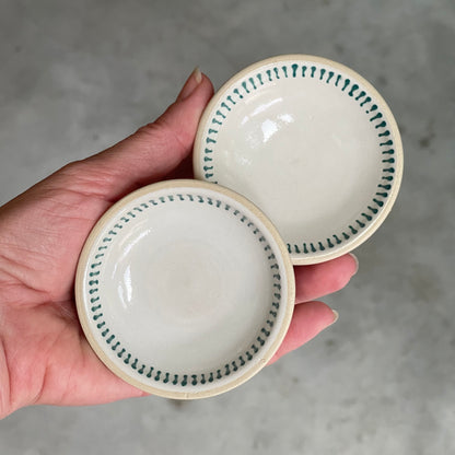 Set of 2 small dishes, border lines teal