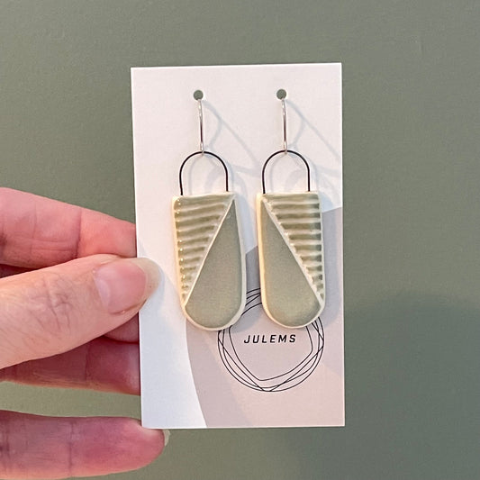 Earrings, green diagonal lines