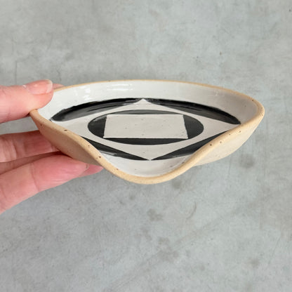 Small spoon rest, black geo