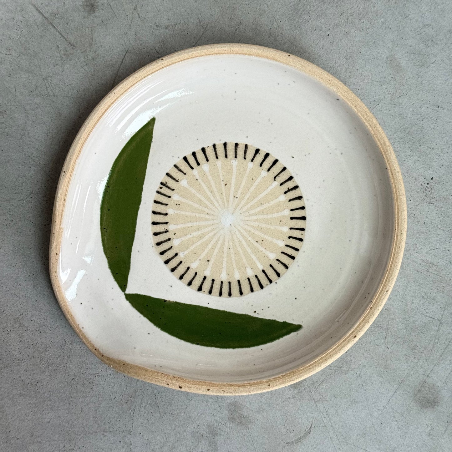 Spoon rest, radial flower