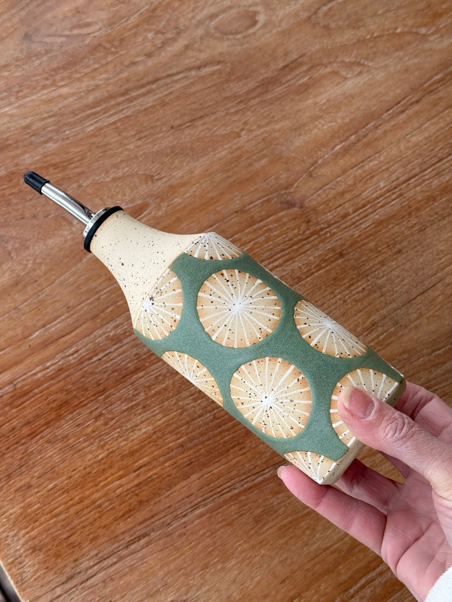 Oil bottle, green/ white radial