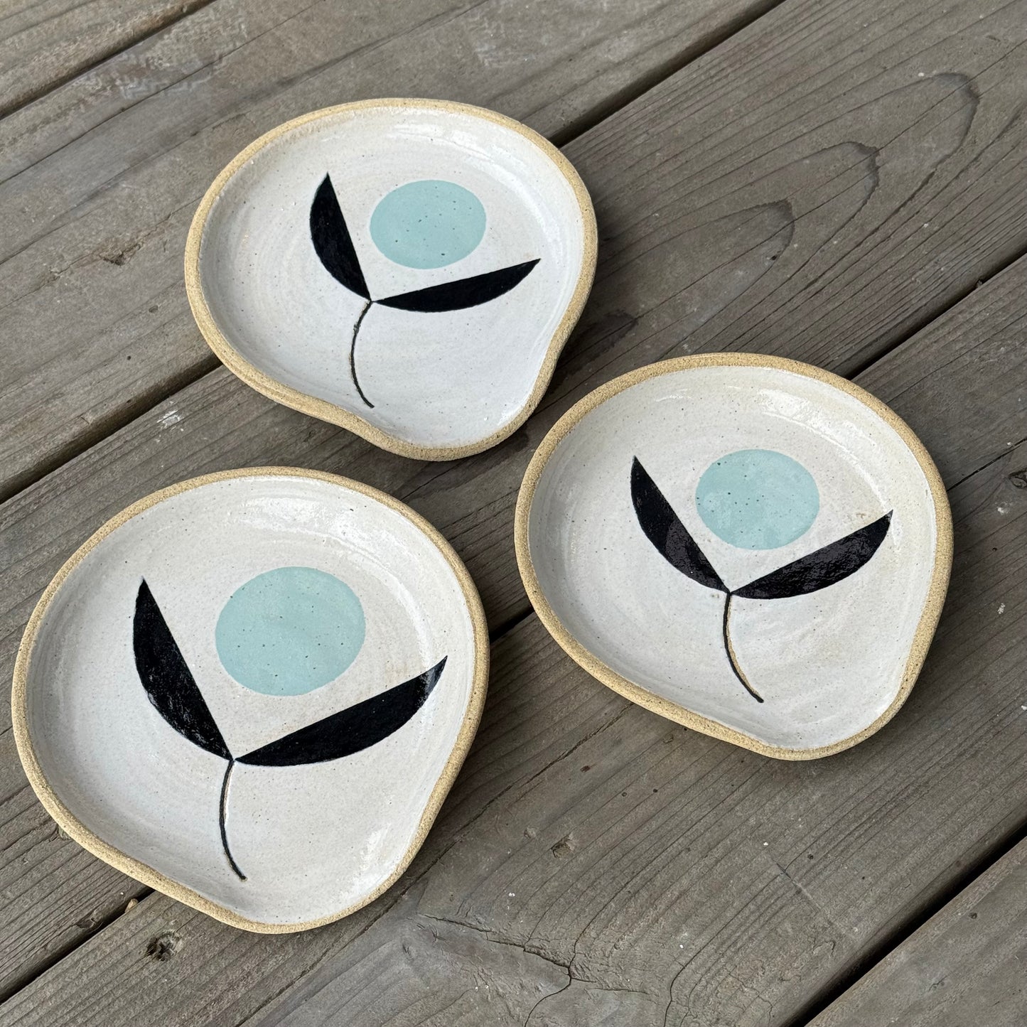 Spoon rest, light blue flower