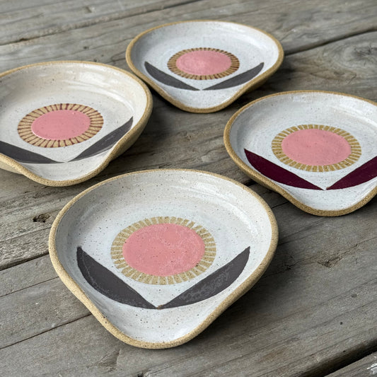 Spoon rest, pink radial flower