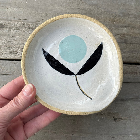 Spoon rest, light blue flower