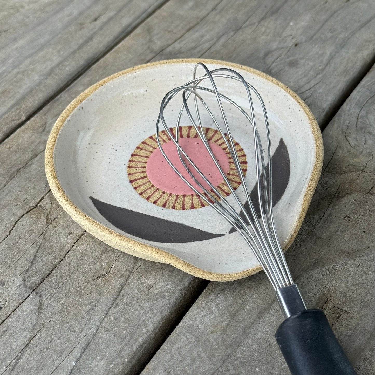 Spoon rest, pink radial flower