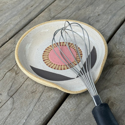 Spoon rest, pink radial flower