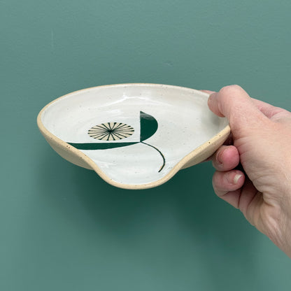 Spoon rest, radial flower
