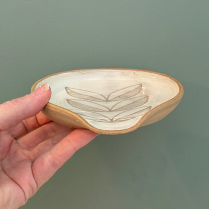 Spoon rest, leaves white II