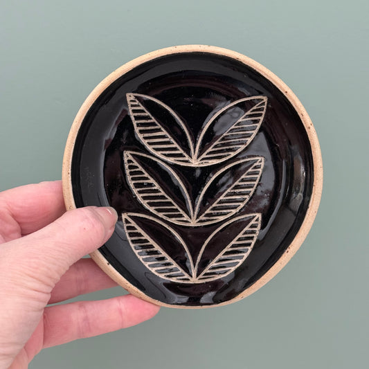Spoon rest, leaves black
