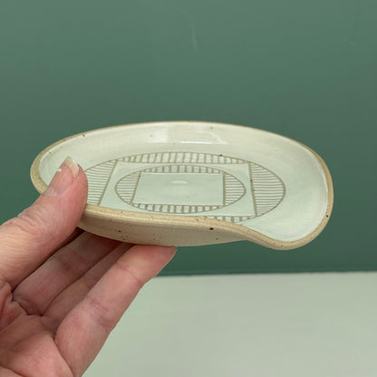 Spoon rest, white geo