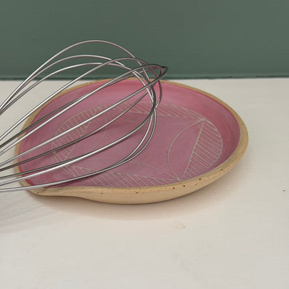 Spoon rest, leaves pink