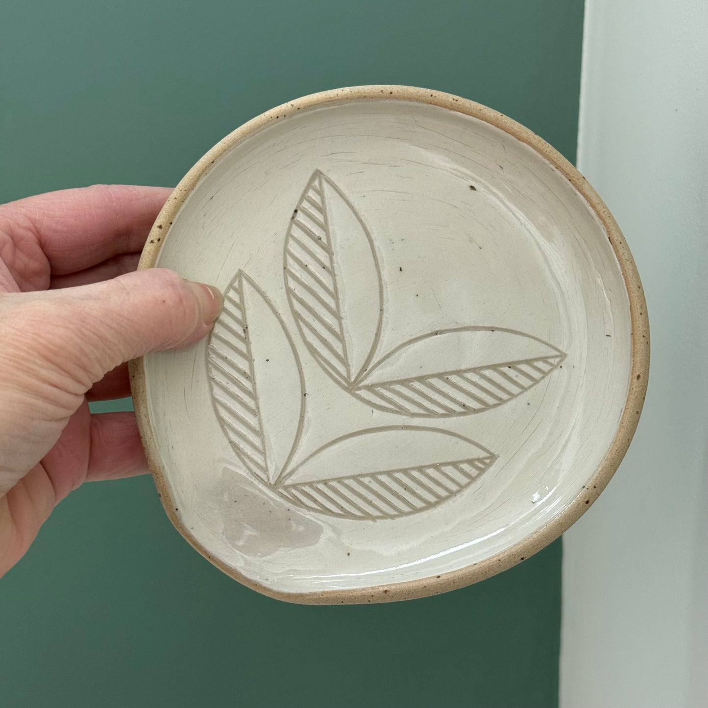 Spoon rest, leaves white