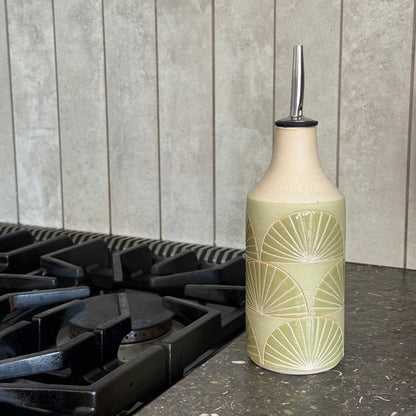 Oil bottle, fans green
