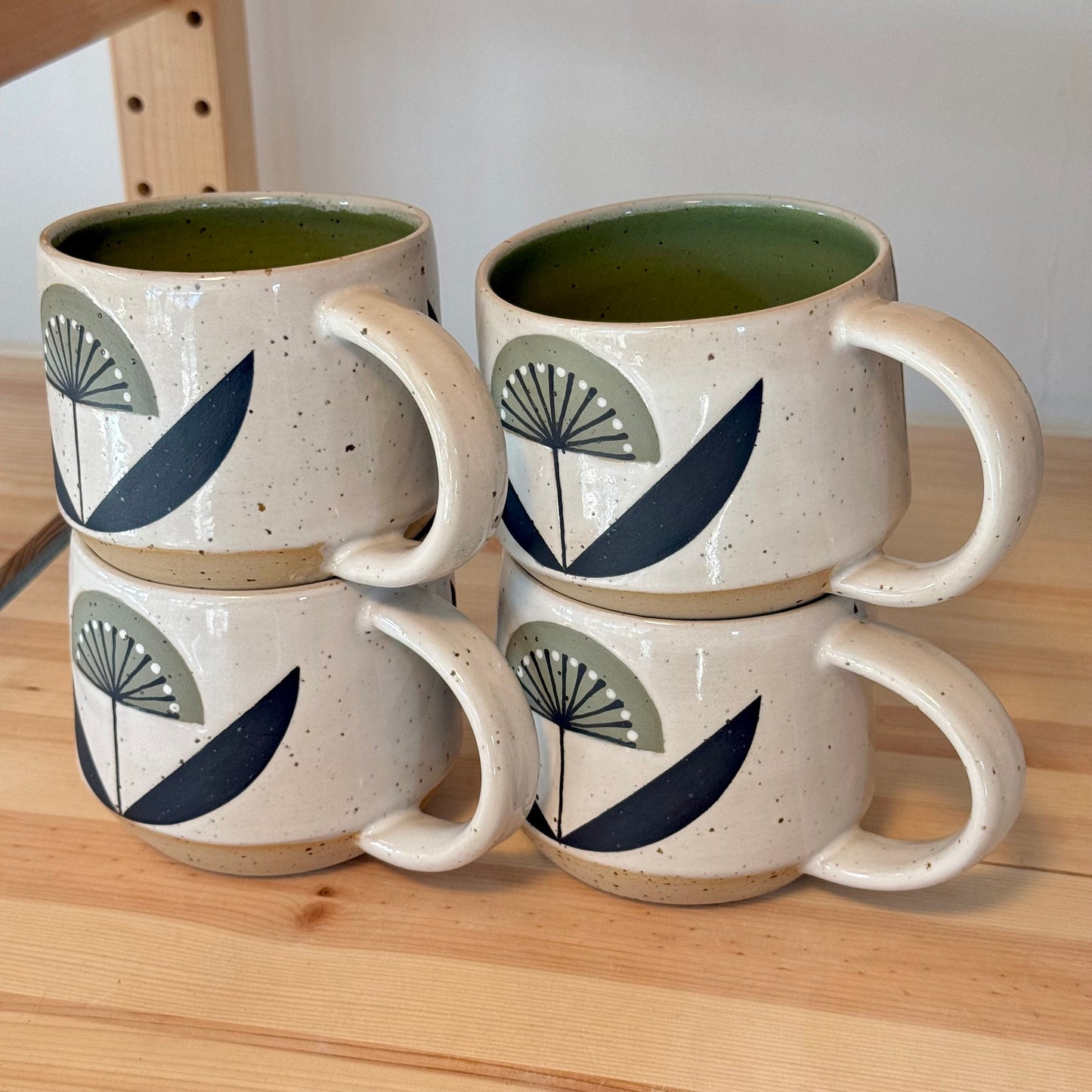 Mug, green flower