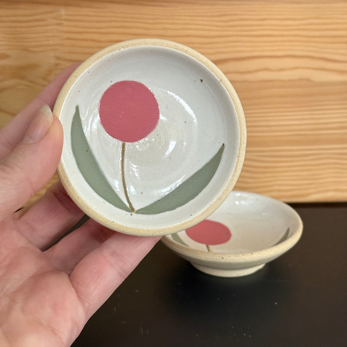 Set of 2 small dishes, pink flower I