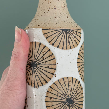 Oil bottle, radials