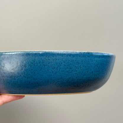 Bowl, alternating tracks