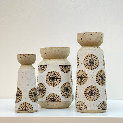 Vase, radials